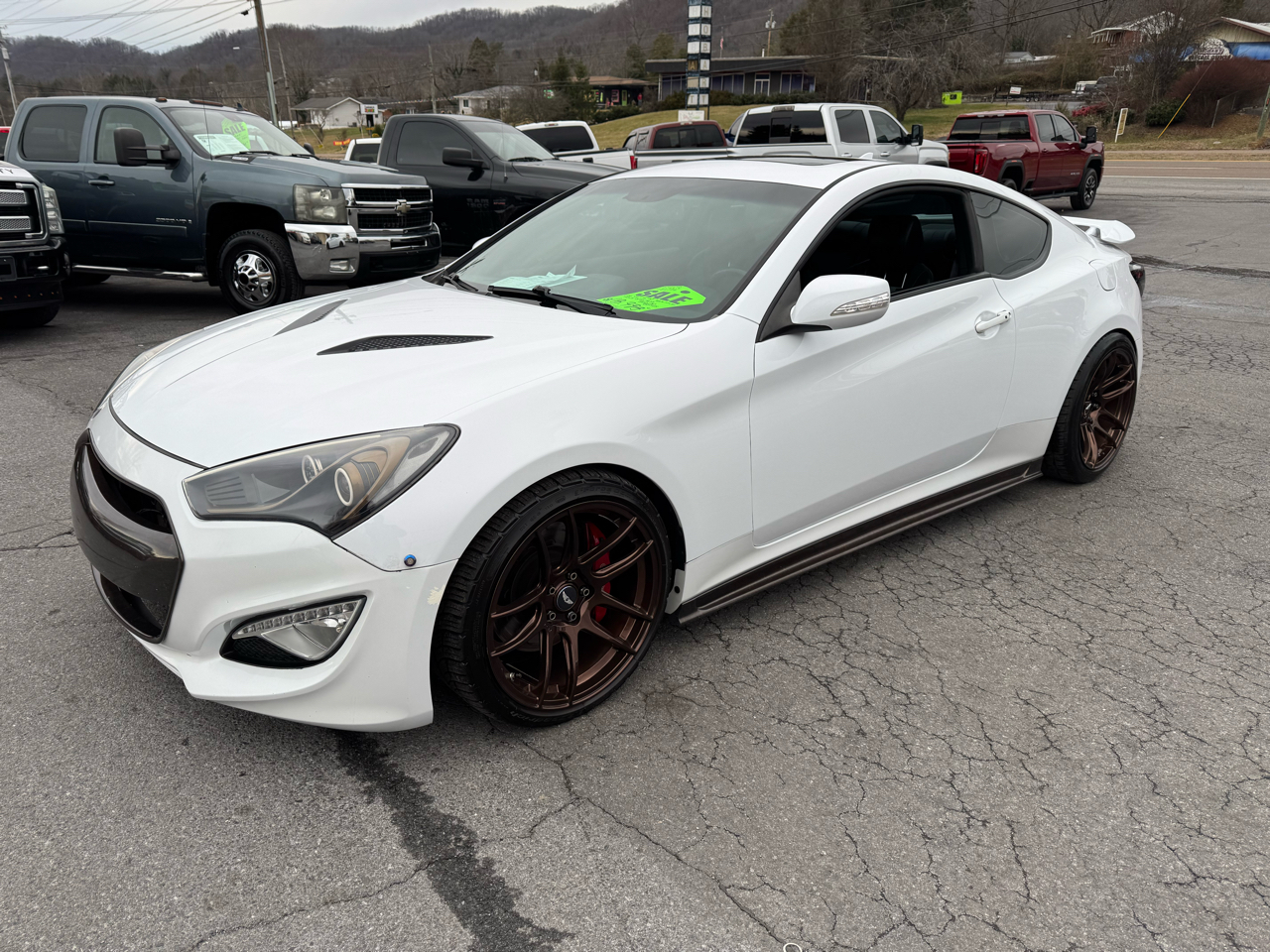 Hyundai Genesis Coupe 2dr 3.8L Auto Ultimate w/Black Seats 2016