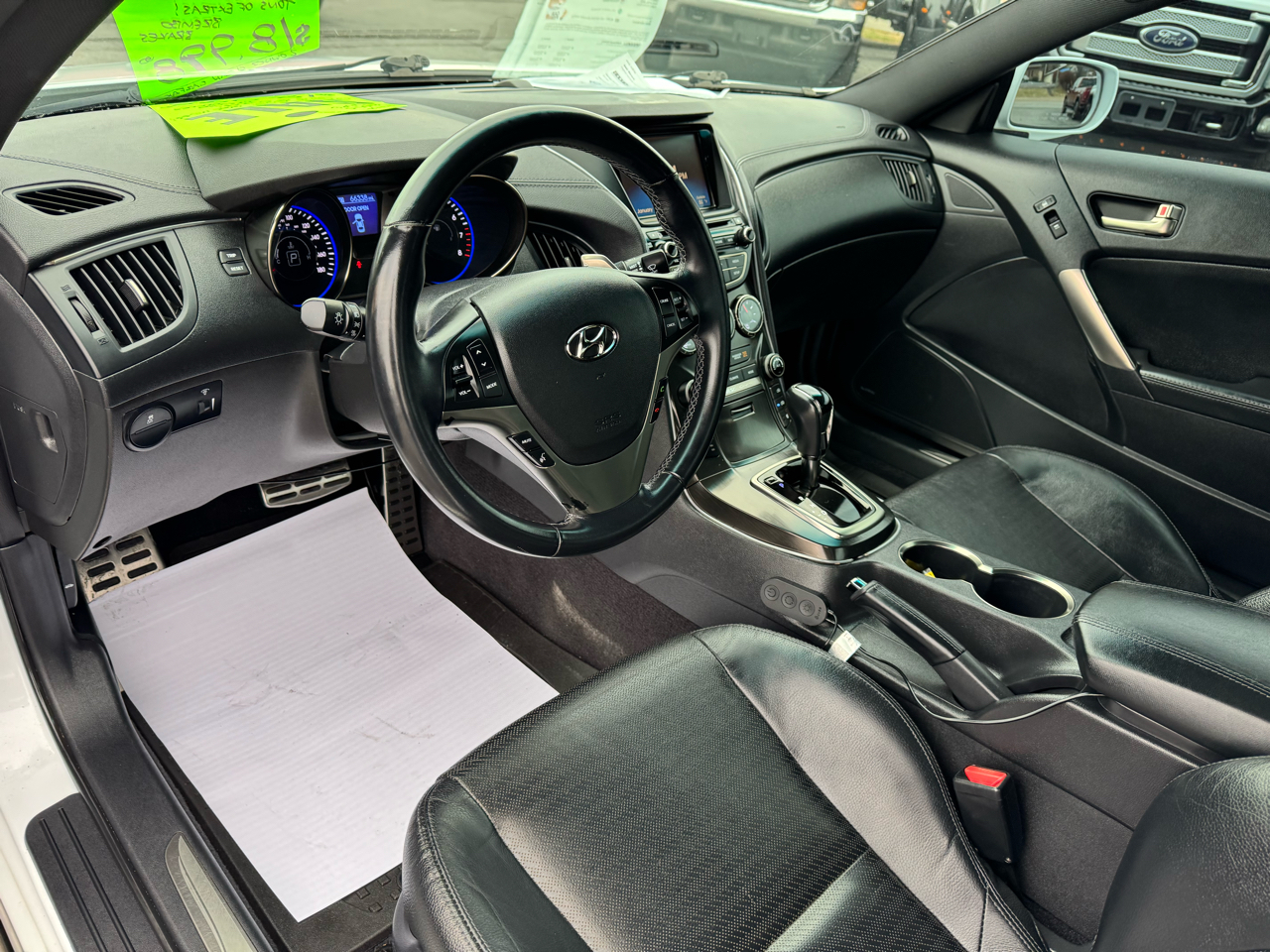 Hyundai Genesis Coupe 2dr 3.8L Auto Ultimate w/Black Seats 2016