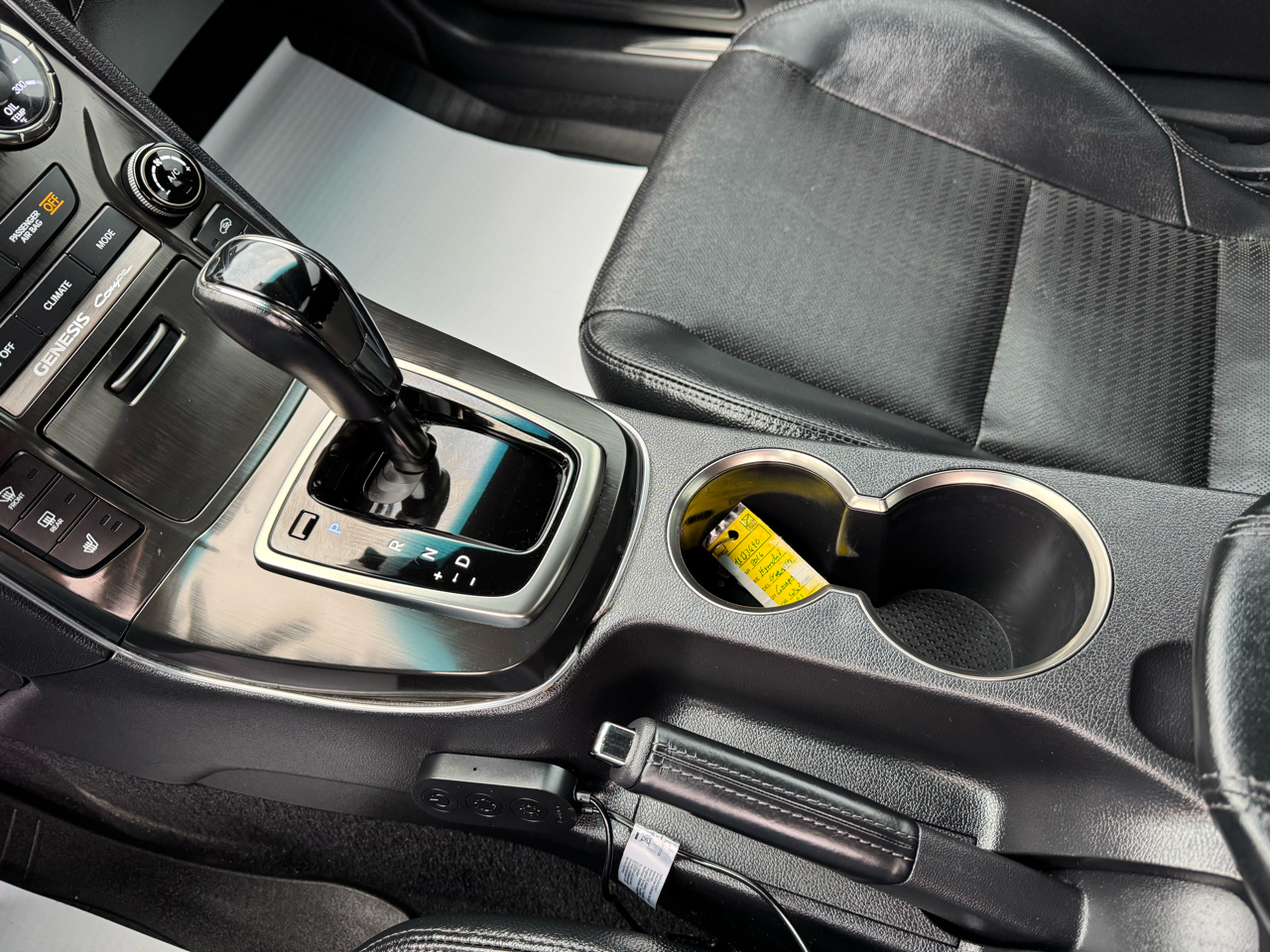 Hyundai Genesis Coupe 2dr 3.8L Auto Ultimate w/Black Seats 2016