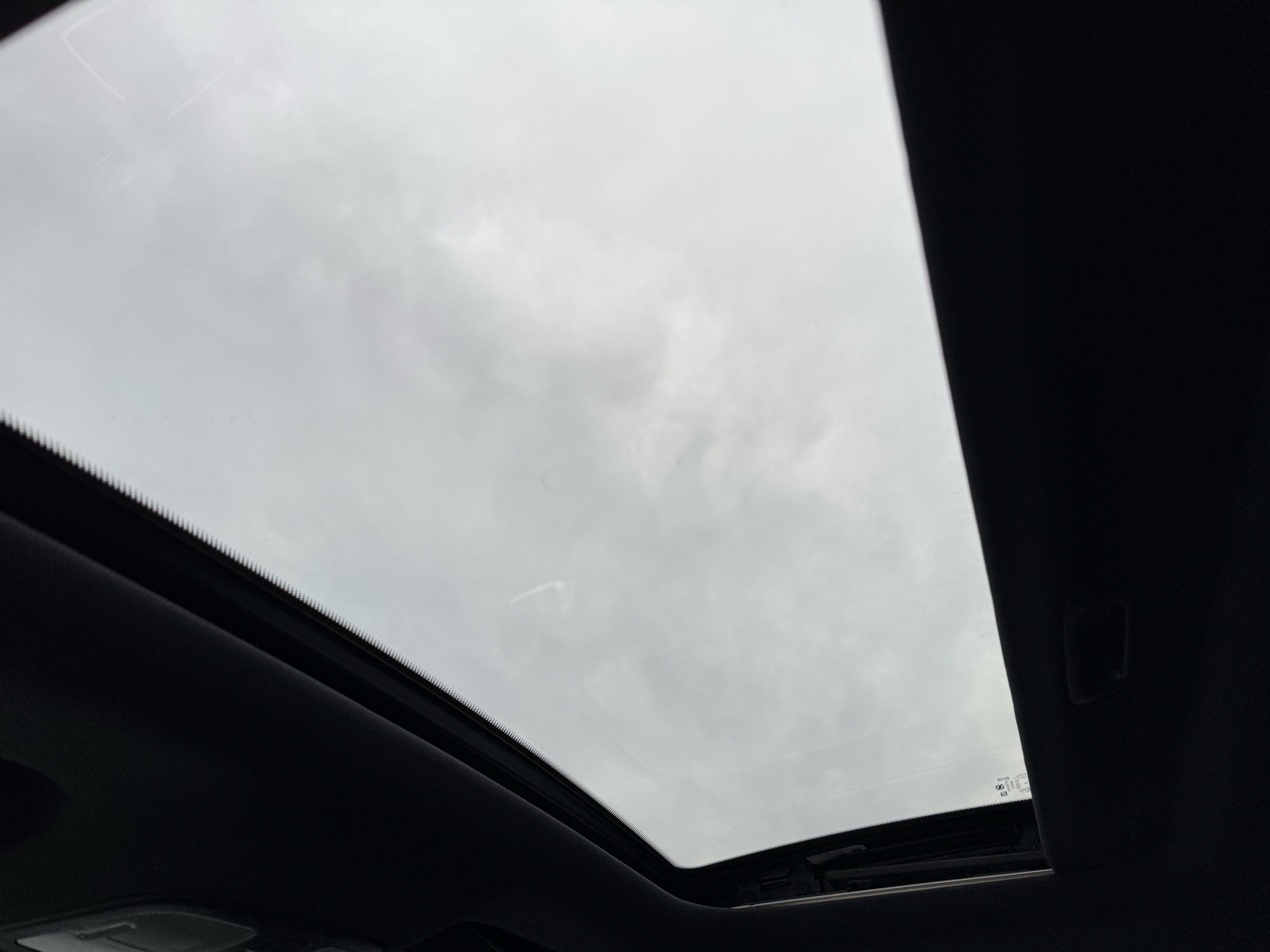 Hyundai Genesis Coupe 2dr 3.8L Auto Ultimate w/Black Seats 2016