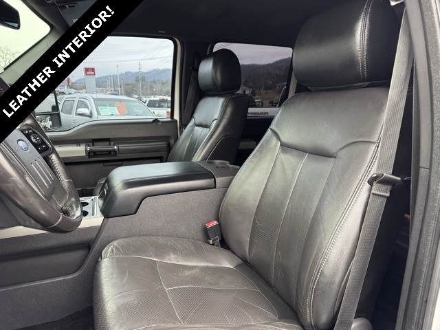 Ford Super Duty F-350 SRW 4WD Crew Cab 172" Lariat 2015