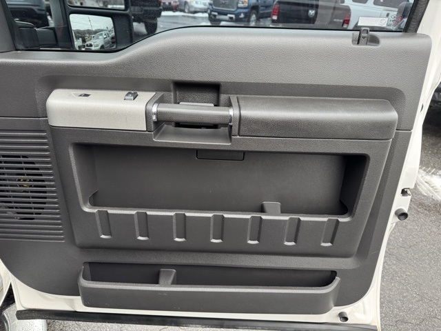 Ford Super Duty F-350 SRW 4WD Crew Cab 172" Lariat 2015