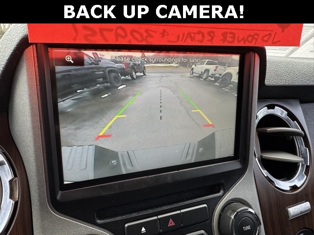 Ford Super Duty F-350 SRW 4WD Crew Cab 172" Lariat 2015