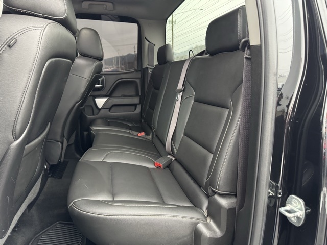 Chevrolet Silverado 2500HD 4WD Double Cab 144.2" LT 2015