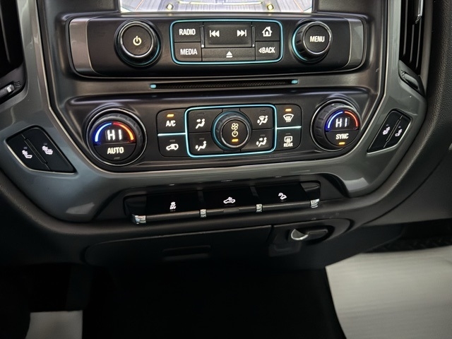 Chevrolet Silverado 2500HD 4WD Double Cab 144.2" LT 2015