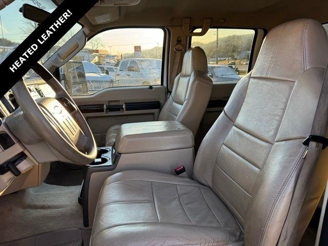 Ford Super Duty F-450 DRW 4WD Crew Cab 172" Lariat 2008