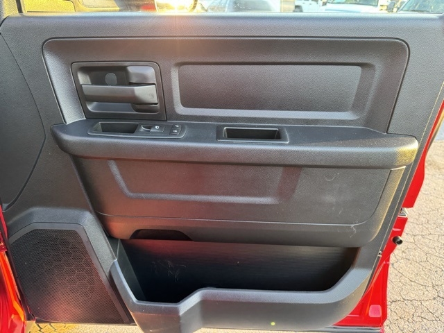 RAM 2500 4WD Crew Cab 149" Tradesman 2015