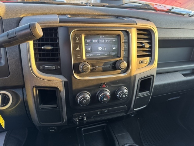 RAM 2500 4WD Crew Cab 149" Tradesman 2015