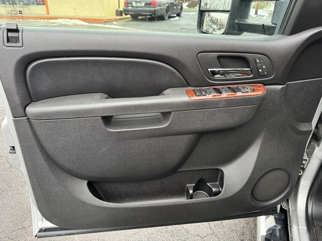 Chevrolet Silverado 3500HD 4WD Crew Cab 167.7" DRW LTZ 2011