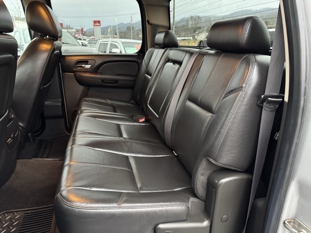Chevrolet Silverado 3500HD 4WD Crew Cab 167.7" DRW LTZ 2011