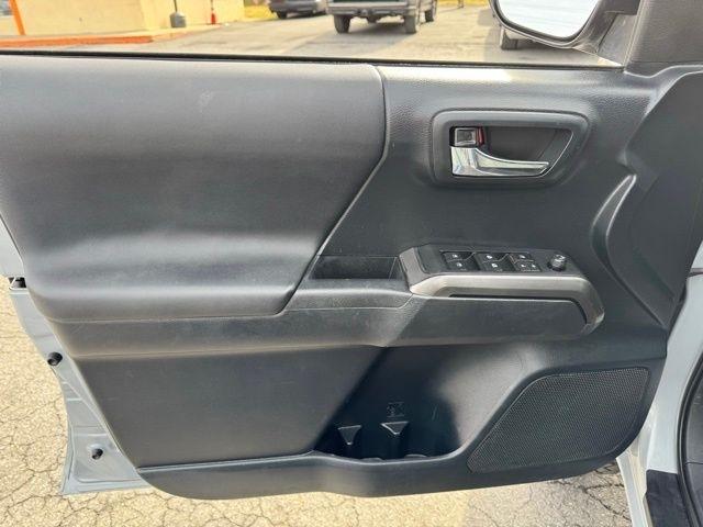 Toyota Tacoma 4WD TRD Sport Double Cab 5' Bed V6 AT (Natl) 2019