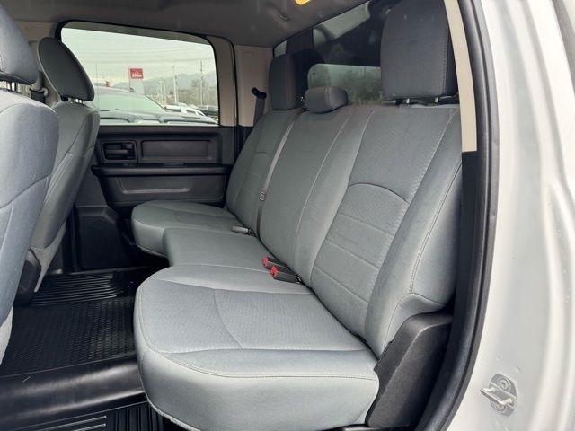 RAM 2500 Tradesman 4x4 Crew Cab 8' Box 2017