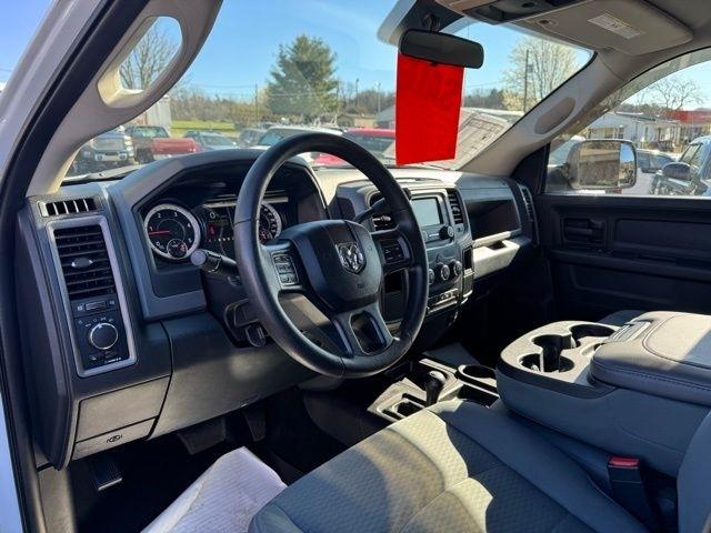 RAM 2500 Tradesman 4x4 Crew Cab 8' Box 2017