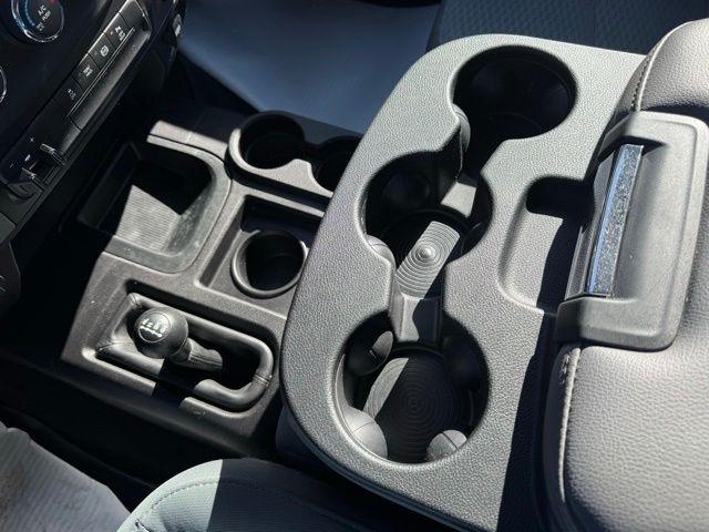 RAM 2500 Tradesman 4x4 Crew Cab 8' Box 2017