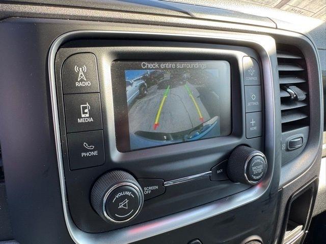 RAM 2500 Tradesman 4x4 Crew Cab 8' Box 2017