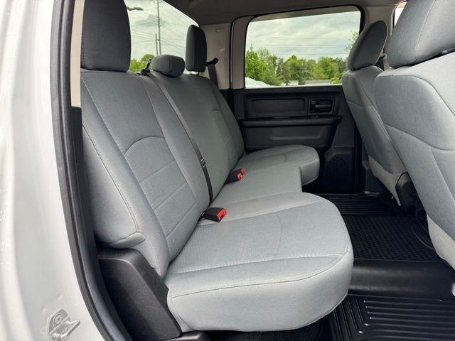 RAM 2500 Tradesman 4x4 Crew Cab 8' Box 2017