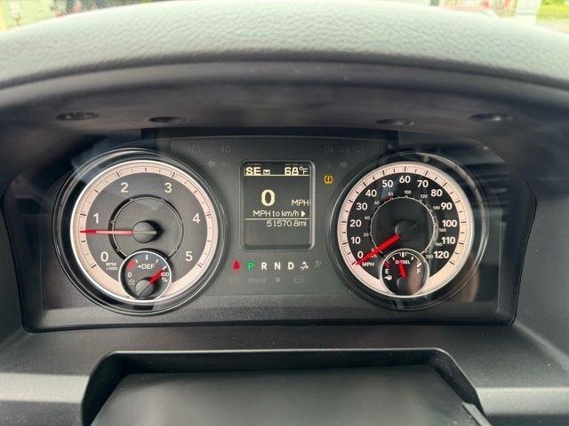 RAM 2500 Tradesman 4x4 Crew Cab 8' Box 2017