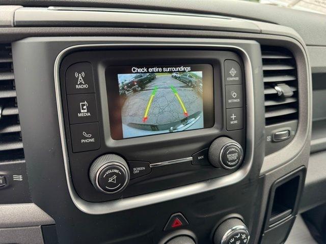 RAM 2500 Tradesman 4x4 Crew Cab 8' Box 2017