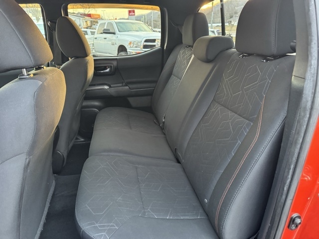 Toyota Tacoma TRD Offroad Double Cab 4WD V6 2016