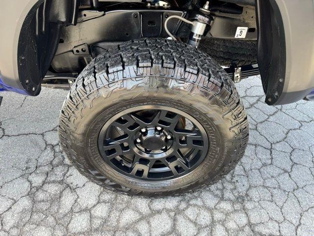 Toyota Tacoma 4WD TRD Off Road Double Cab 5' Bed AT (Natl) 2022