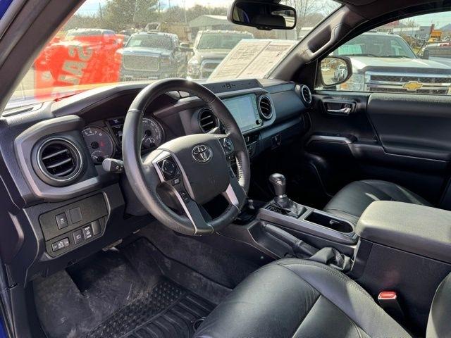 Toyota Tacoma 4WD TRD Off Road Double Cab 5' Bed AT (Natl) 2022