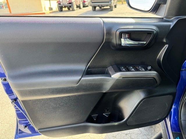 Toyota Tacoma 4WD TRD Off Road Double Cab 5' Bed AT (Natl) 2022