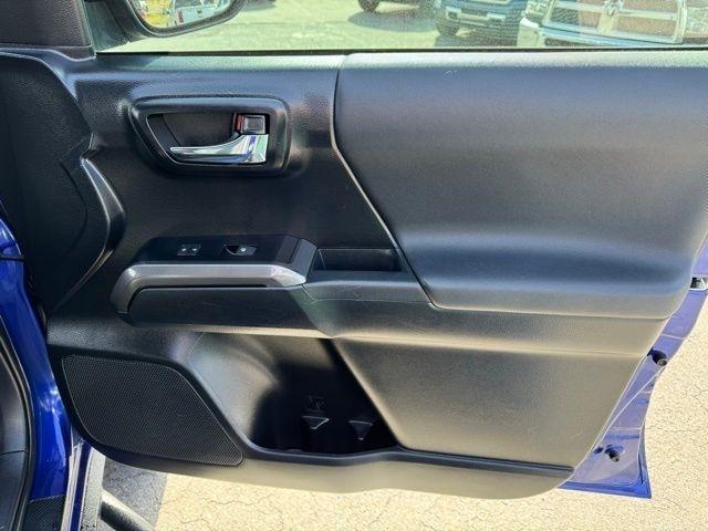 Toyota Tacoma 4WD TRD Off Road Double Cab 5' Bed AT (Natl) 2022