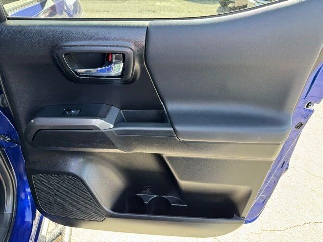 Toyota Tacoma 4WD TRD Off Road Double Cab 5' Bed AT (Natl) 2022