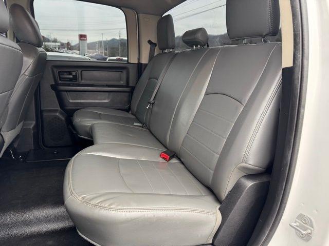 RAM 2500 4WD Crew Cab 149" Tradesman 2015