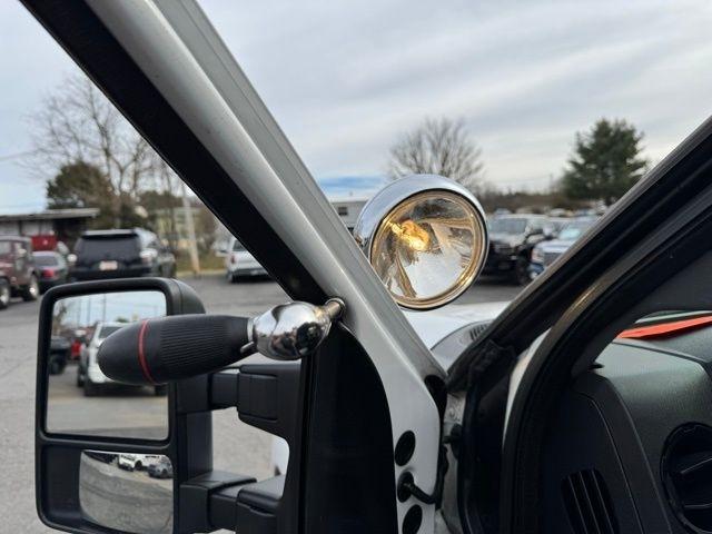 Ford Super Duty F-350 SRW 4WD Reg Cab 137" XLT 2015