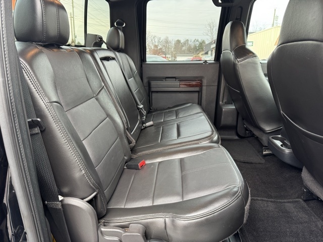 Ford Super Duty F-350 DRW 4WD Crew Cab 172" Lariat 2009