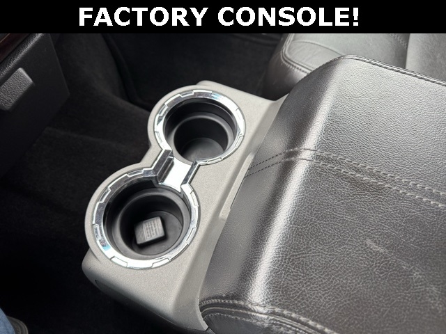 Ford Super Duty F-350 DRW 4WD Crew Cab 172" Lariat 2009