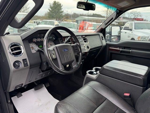 Ford Super Duty F-350 DRW 4WD Crew Cab 172" Lariat 2009