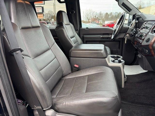 Ford Super Duty F-350 DRW 4WD Crew Cab 172" Lariat 2009