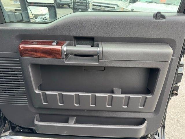 Ford Super Duty F-350 DRW 4WD Crew Cab 172" Lariat 2009