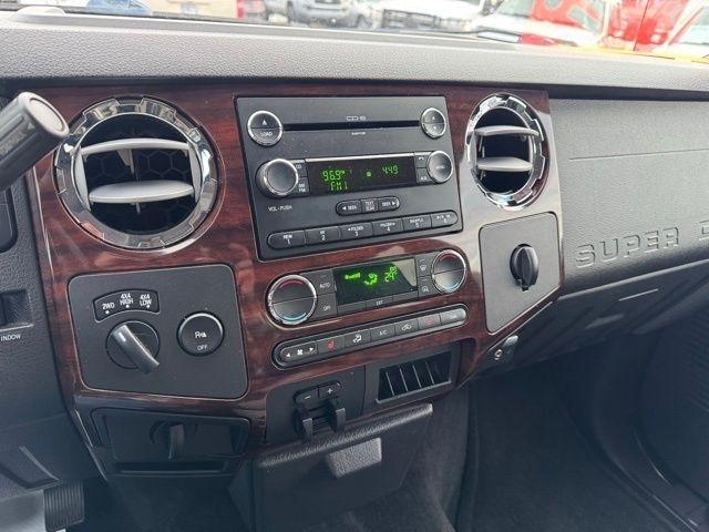 Ford Super Duty F-350 DRW 4WD Crew Cab 172" Lariat 2009