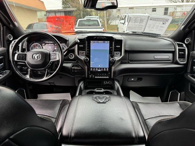 RAM 2500 Laramie 4x4 Crew Cab 6'4" Box 2022