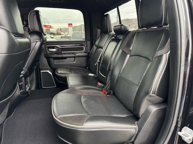 RAM 2500 Laramie 4x4 Crew Cab 6'4" Box 2022