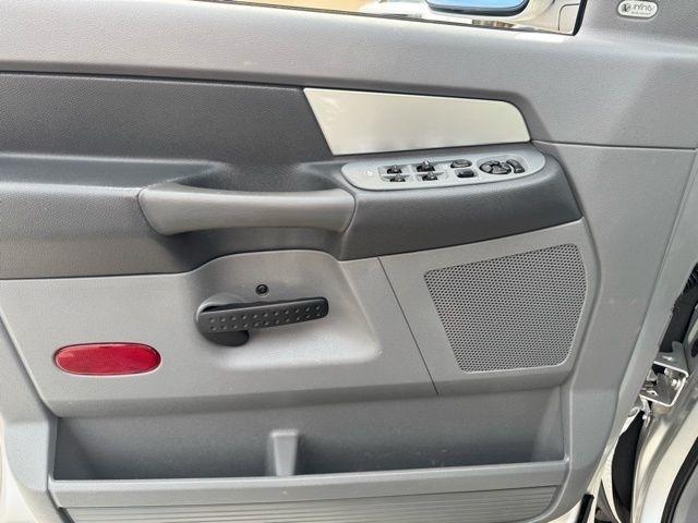 Dodge Ram 2500 4WD Quad Cab 160.5" SLT 2008