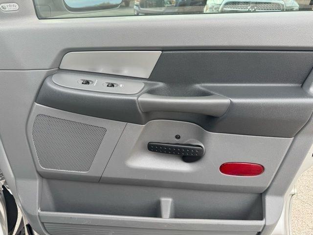 Dodge Ram 2500 4WD Quad Cab 160.5" SLT 2008