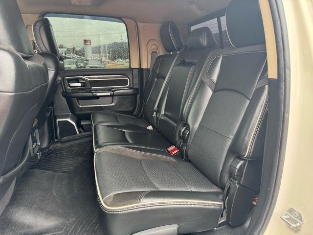 RAM 2500 Laramie 4x4 Mega Cab 6'4" Box 2019