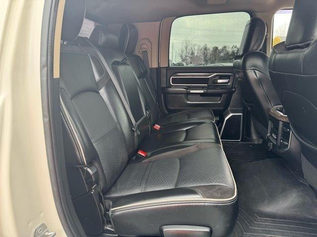 RAM 2500 Laramie 4x4 Mega Cab 6'4" Box 2019