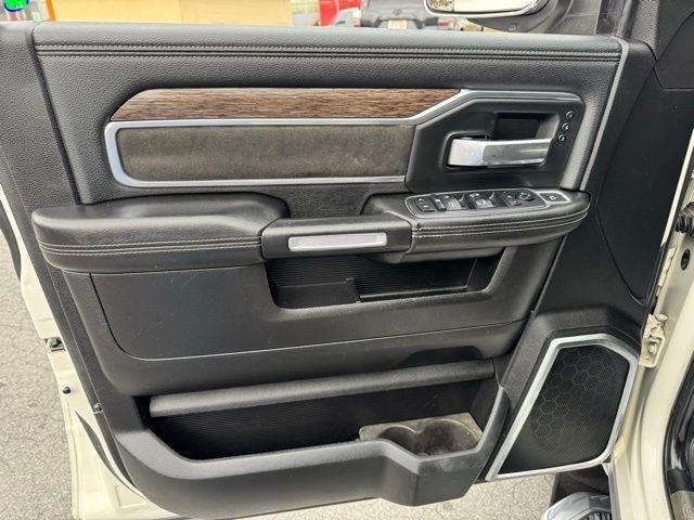 RAM 2500 Laramie Mega Cab 4WD 2019
