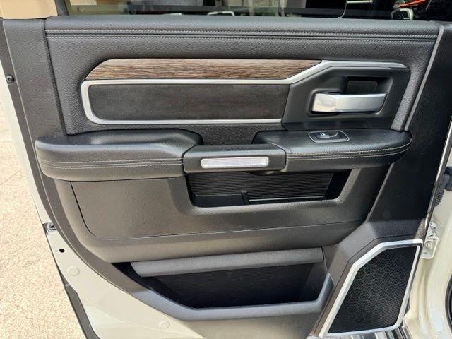 RAM 2500 Laramie Mega Cab 4WD 2019