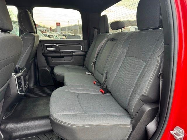 RAM 2500 Big Horn 4x4 Crew Cab 6'4" Box 2022