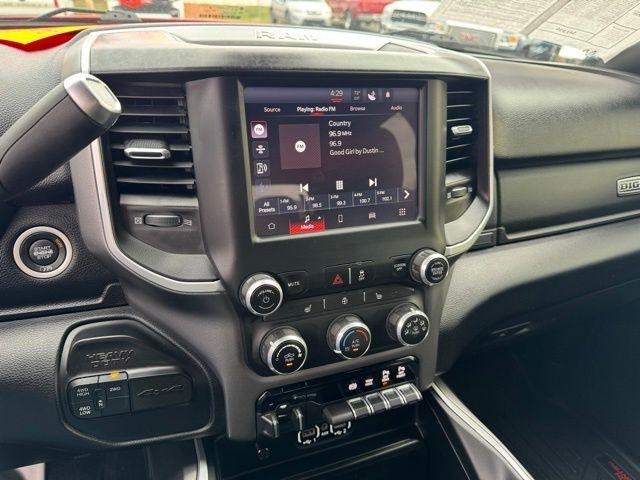 RAM 2500 Big Horn 4x4 Crew Cab 6'4" Box 2022