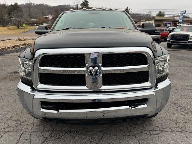 RAM 2500 Tradesman 4x4 Crew Cab 6'4" Box 2018