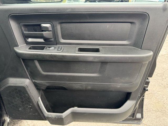 RAM 2500 Tradesman 4x4 Crew Cab 6'4" Box 2018