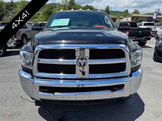 RAM 2500 Tradesman 4x4 Crew Cab 6'4" Box 2018