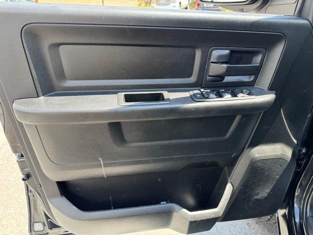 RAM 2500 Tradesman 4x4 Crew Cab 6'4" Box 2018